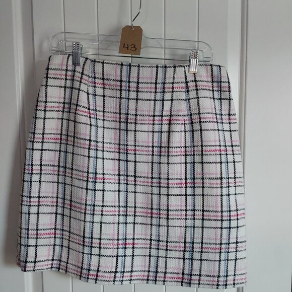 NWT - Picture 2 of 2